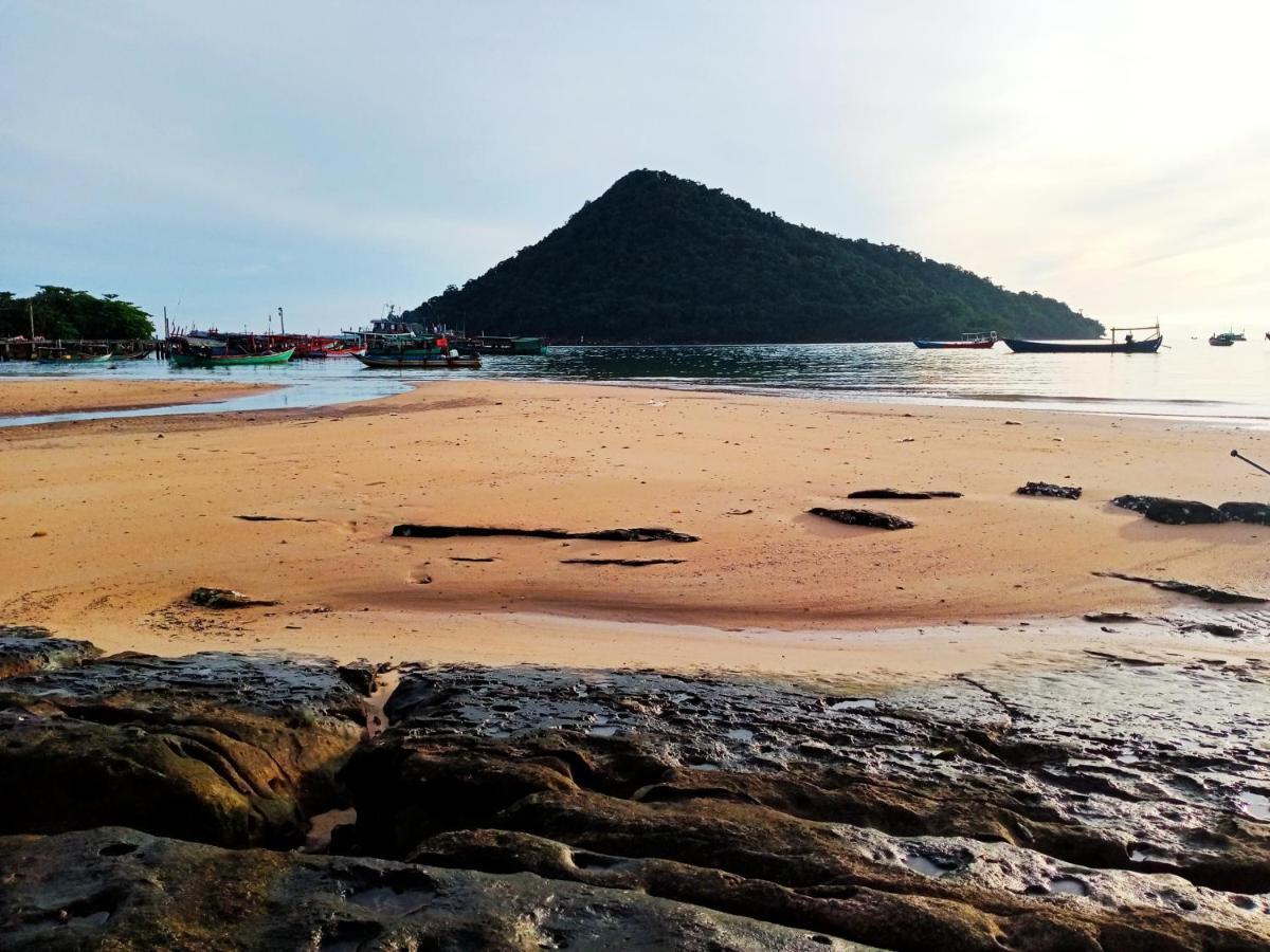 The Azure - M'Pai Bay Hotel Koh Rong Sanloem Exterior photo